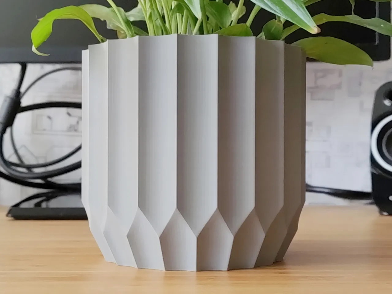 Kirikami Vase